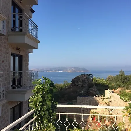 Derya * Kaş